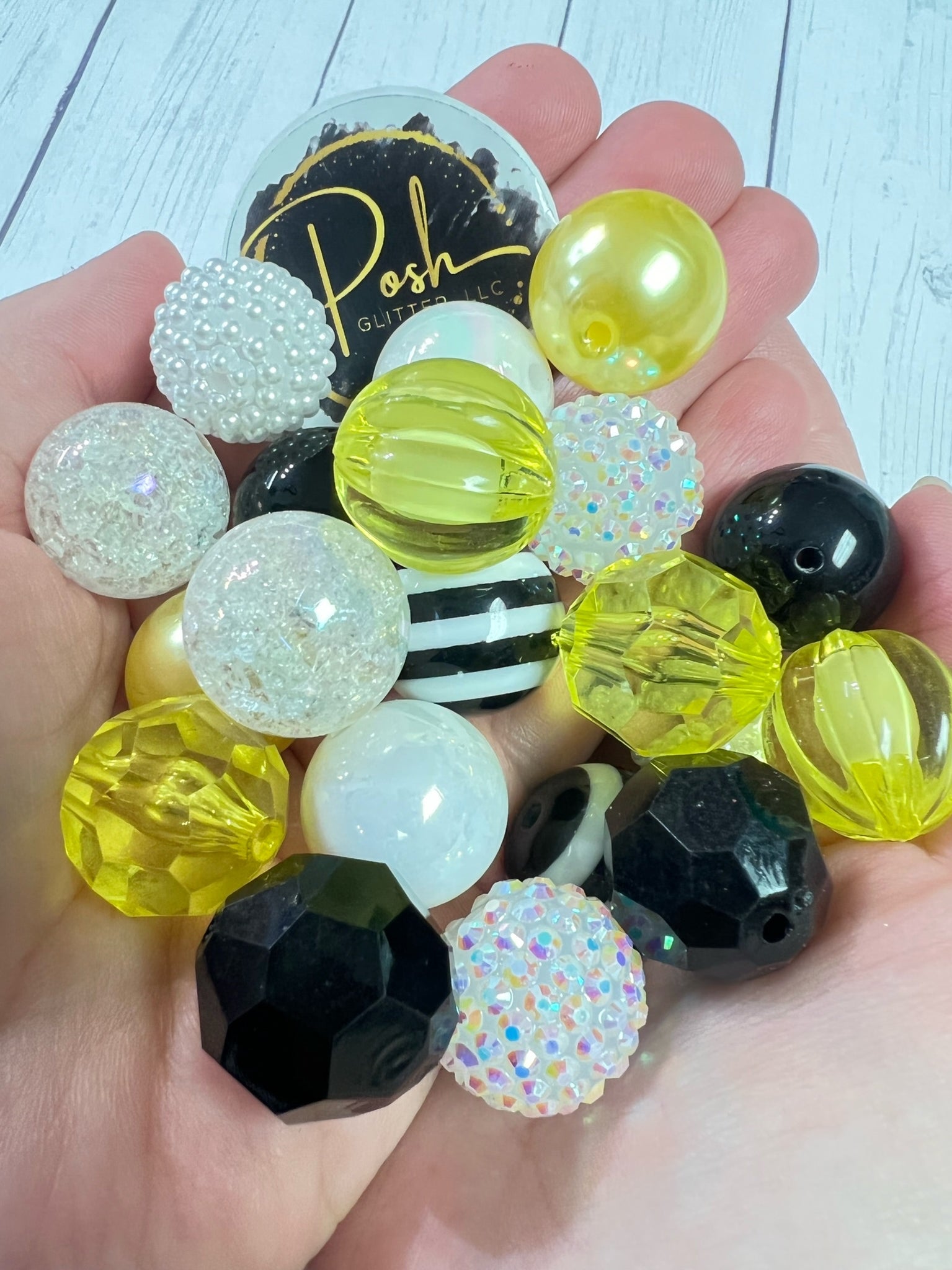 BUMBLE BEE Yellow Black BUBBLEGUM BEADS 20mm - Chunky Beads, Bubble Gum  Bead Sets, Acrylic Beads, Chunky Bead Sets